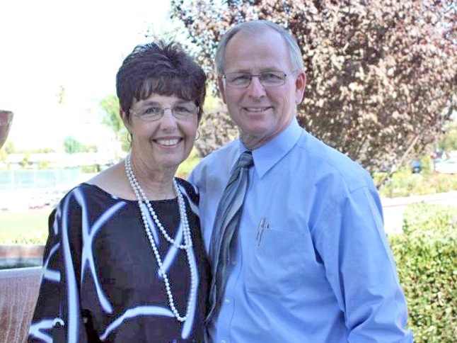 Canyon Lake Community Church celebrates pastors